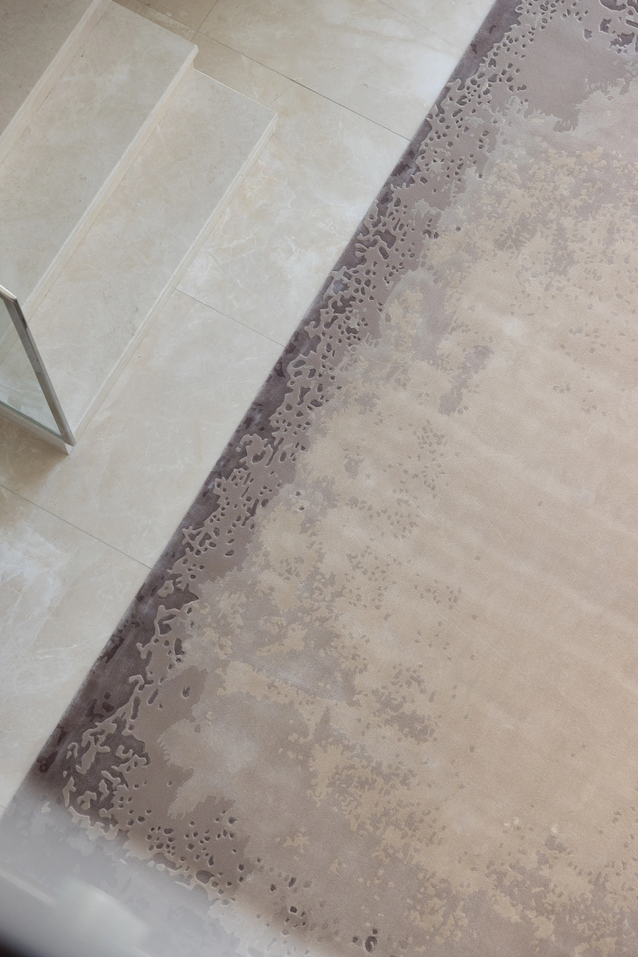 Edge Spill (Taupe) - Image 7