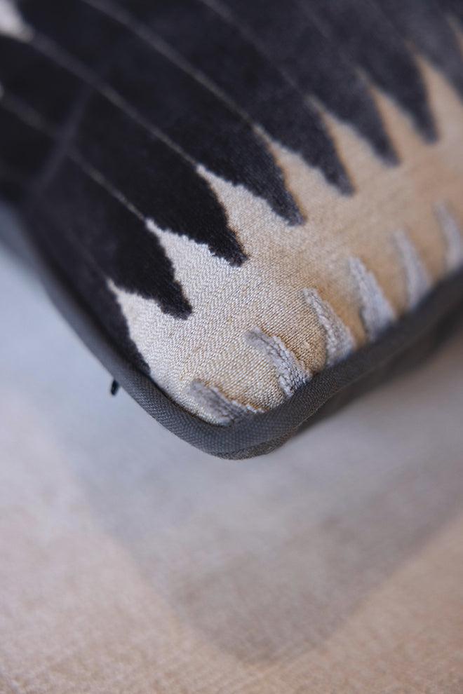 VALENCIA CUSHIONS (set of 2) - Image 7