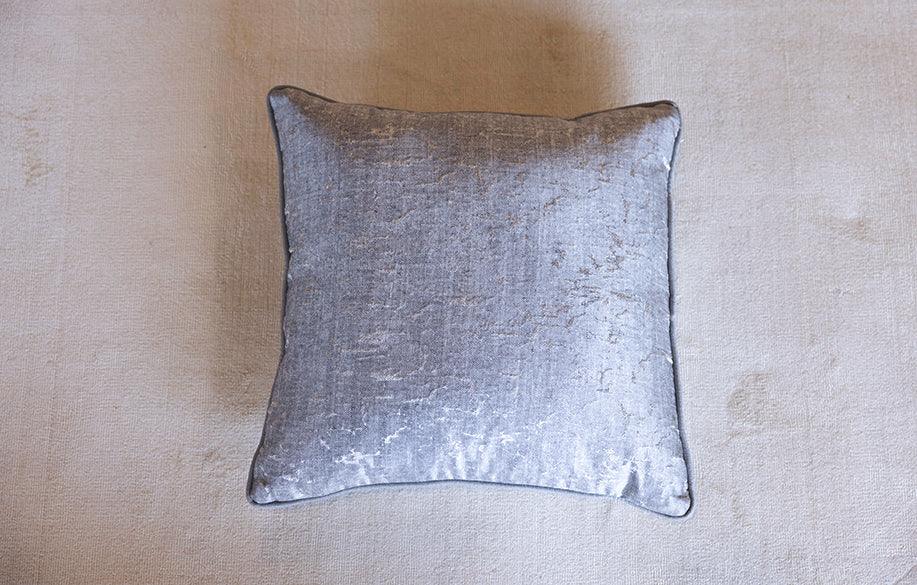 VOSKI CUSHIONS (set of 2) - Image 4